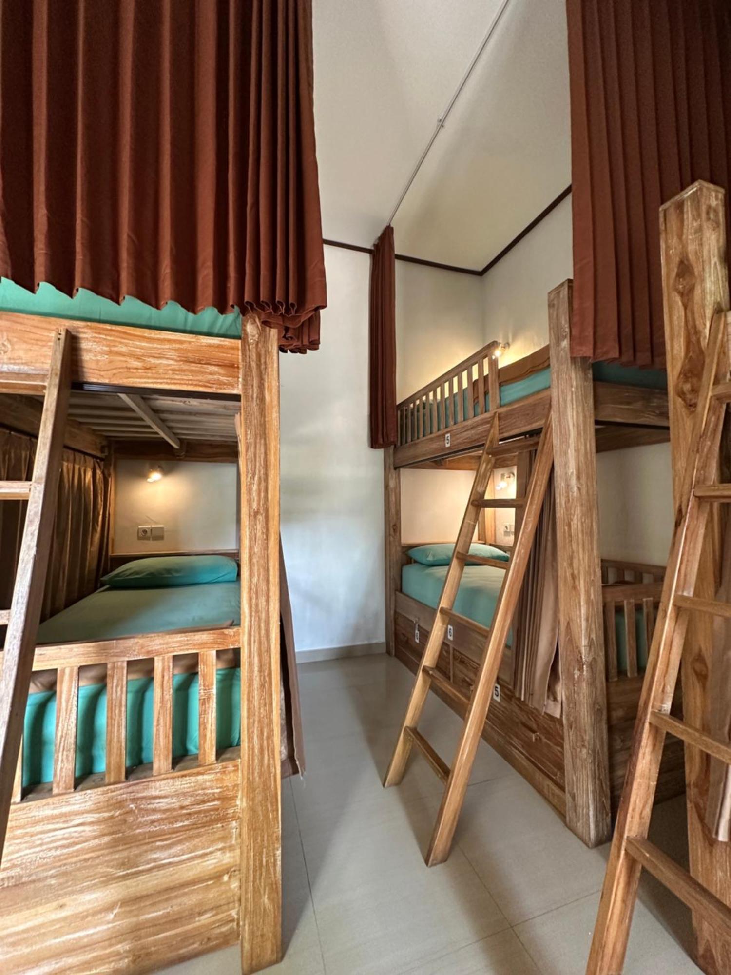 Lembongan Hostel Nusa Lembongan Kültér fotó