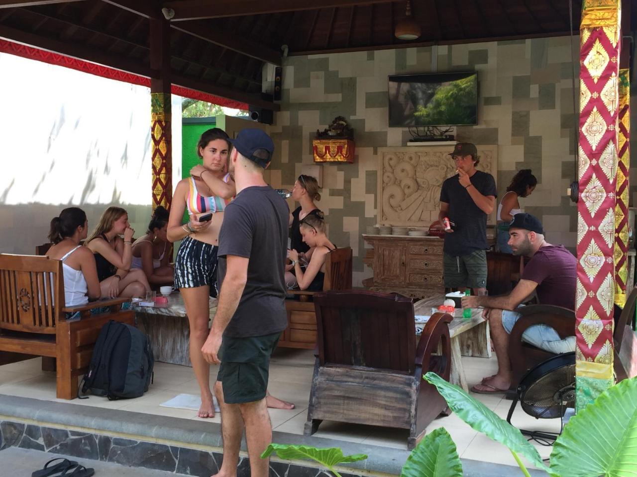 Lembongan Hostel Nusa Lembongan Kültér fotó